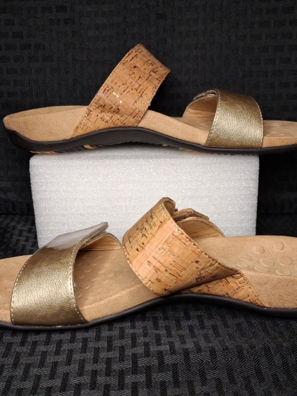 Vionic Women’s 341 Camila Cork Metallic Double Strap Sandals Sz 10 TVW 4409